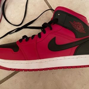 Nike Air Jordan, men’s size 10, red/black/white